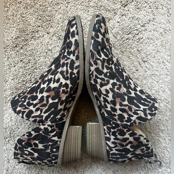 Leopard Print round toe booties - Picture 3 of 5